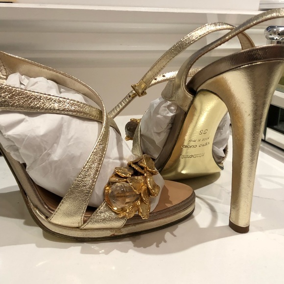 Stunning Roberto Cavalli Gold Embellished Rock Crystal Sandals with Gold Soles. - Picture 2 of 7